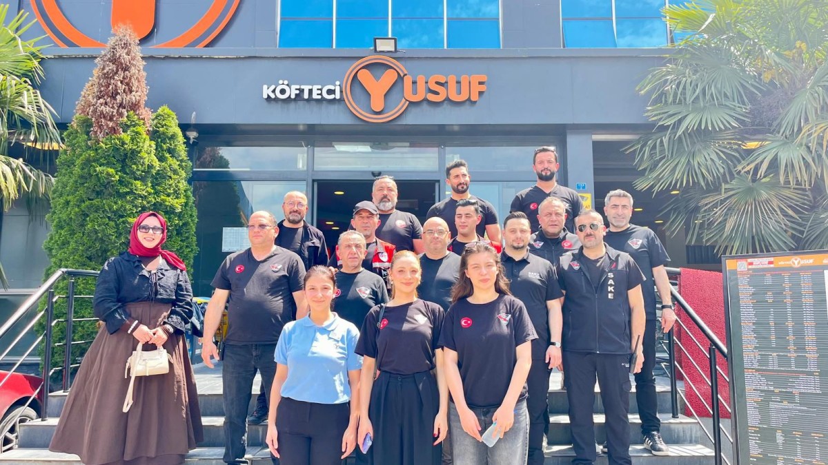 “Köfteci Yusuf’tan SAKE’ye Anlamlı Destek”