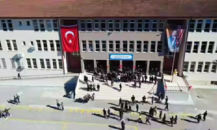 ŞEHİT ALİ GAFFAR OKKAN ORTAOKULU,