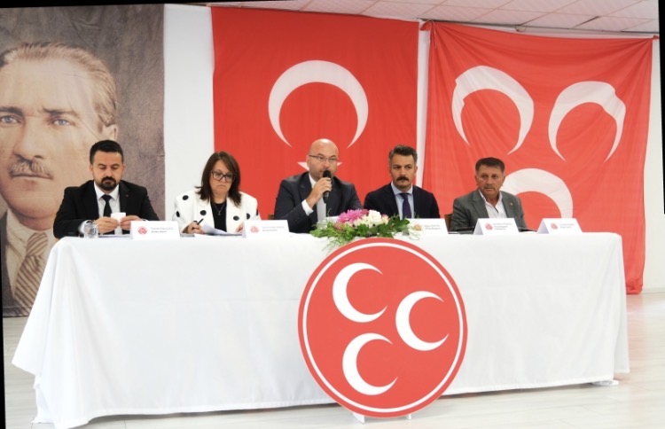 SAKARYA’DA MHP RÜZGÂRI: 16 İLÇEDE SALONLARA SIĞMAYAN KONGRE MARATONU TARAKLI’DA TAMAMLANDI