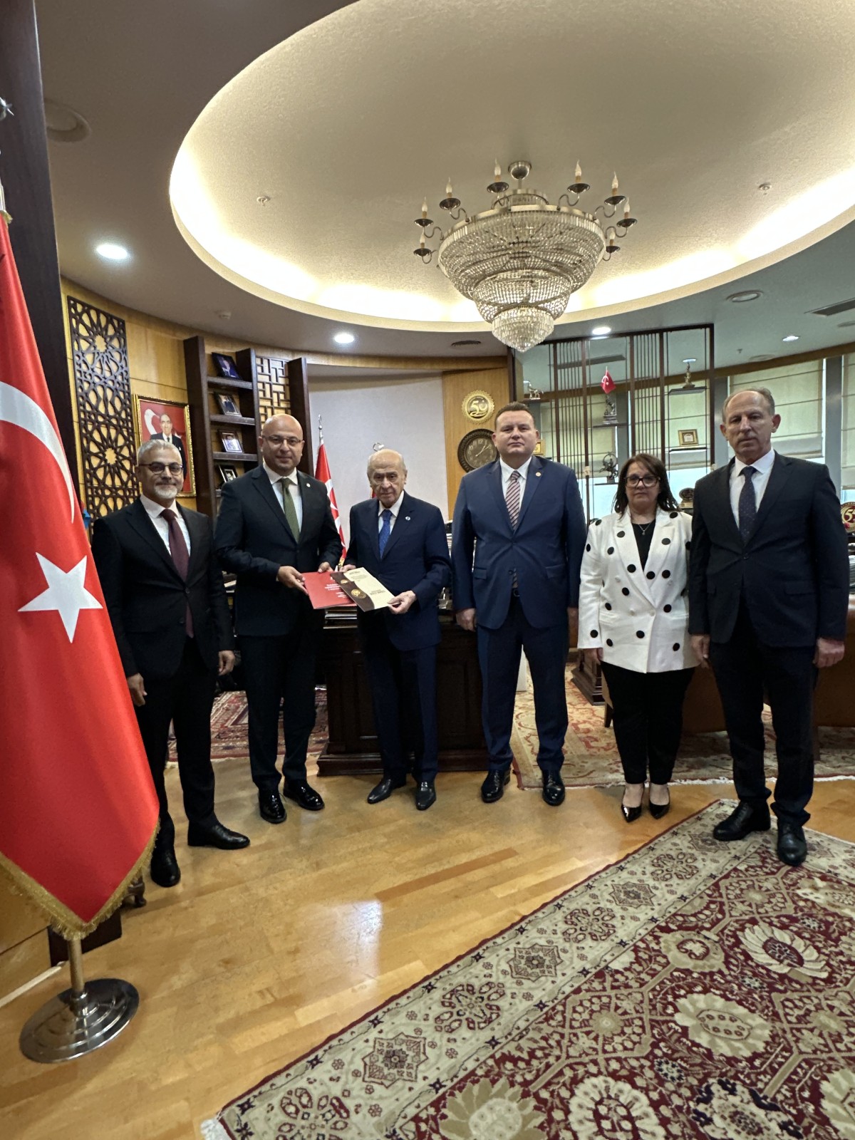 Alkaş ve Bülbül’den Bahçeli’ye kongre daveti ve rapor takdimi!