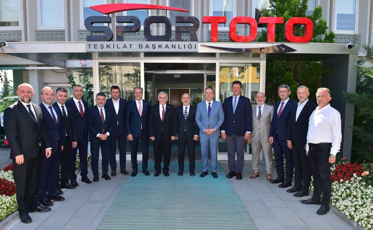 Sakarya’ya yatırım yağmuru Tarihi projeler yükselirken Ankara’da bir imza daha atıldı