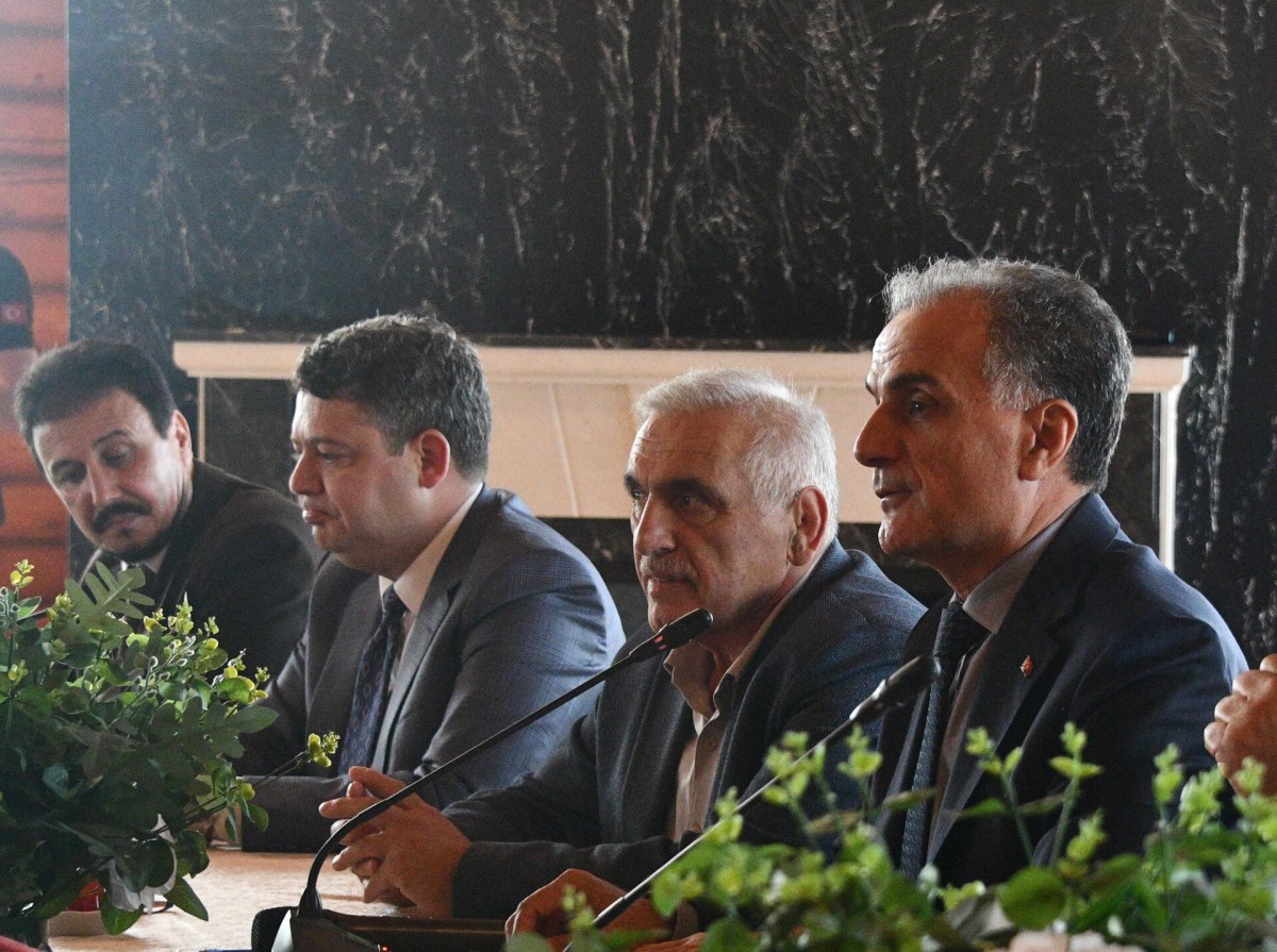 SAU Senatosu Hendek'te Toplandı